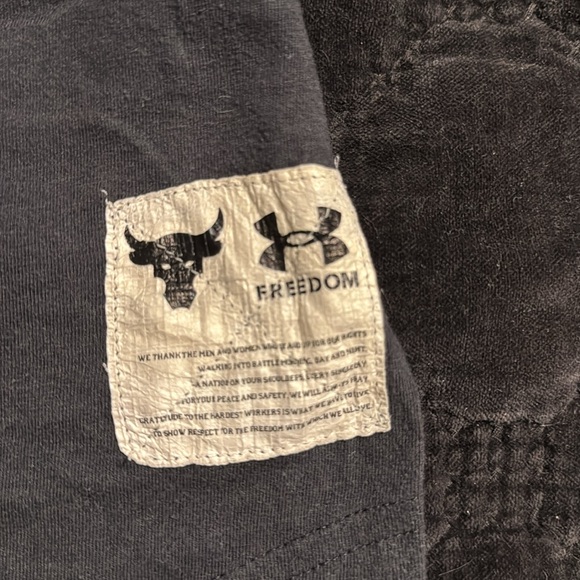 Under Armour, black with camo T-shirt size XXL. Project Rock - Picture 3 of 6